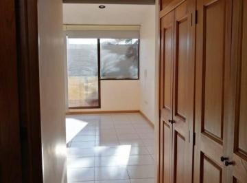 Casa · 450m² · 3 Recámaras · 2 Estacionamientos · Amplia Casa en Renta Santa Cruz Guadalupe $33000