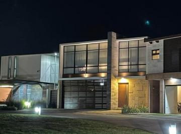 Casa de 3 habitaciones, Alvarado · Casa en Renta con Alberca Punta Tiburon Cerca de Plaza El Dorado