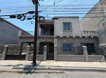 Casa de 4 habitaciones, Monterrey · Casa en Venta Ideal Para Oficina