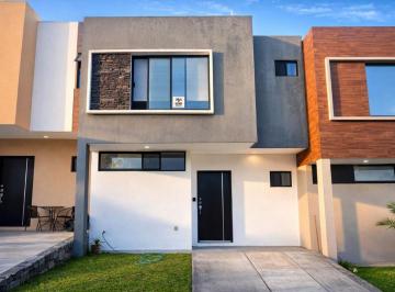 Casa de 3 habitaciones, Boca del Río · Renta Casa Amueblada en Cumbres Residencial, Boca del Río. Cluster con Alberca.