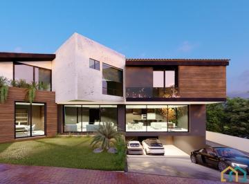 Casa · 736m² · 4 Recámaras · 6 Estacionamientos · Casa - Club de Golf Country Club La Vista