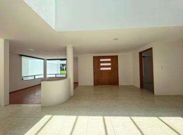 Casa · 300m² · 4 Recámaras · 4 Estacionamientos · Casa en Venta en Morillotla