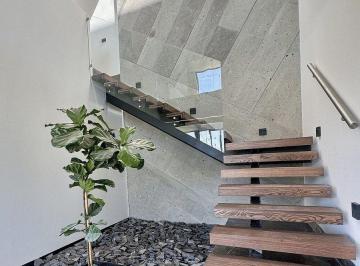 Casa de 4 habitaciones, Querétaro · Casa en Renta con Amplia Terraza en Lomas del Campanario Norte