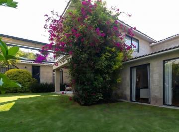 Casa de 4 habitaciones, Querétaro · Casa en Venta Arboledas