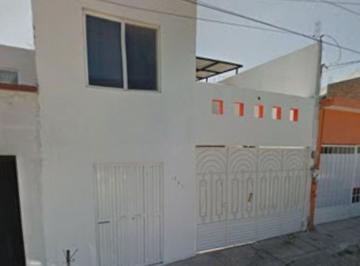 Casa de 3 habitaciones, Corregidora · Casa en Venta, Ajudicada, en Candiles, Querétaro - Ojac*