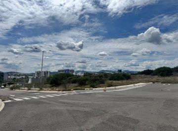 Terreno comercial , Querétaro · Terreno Comercial en Juriquilla, de 1,550 m² en Esquina, Frente a Hospital Moscati Para 9 Niveles