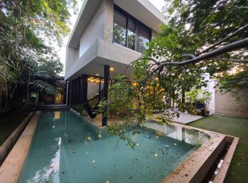 Casa de 4 habitaciones, Mérida · Vive en Yucatán Country Club: Casa Equipada con Paneles Solares, Planta de Luz y Alberca por $110k