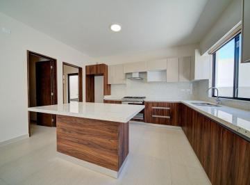 47a5dd1f07e20fa654b1bb078df77c1e9765aa8a4e097c77ae527ff64fe5f43e · Hermosa Casa en Renta – Fraccionamiento Seterra