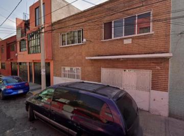 Casa de 4 habitaciones, Gustavo A. Madero · Oportunidad Inmobiliaria en 15 de Agosto