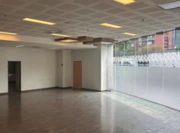 Local comercial · 257m² · 1 Estacionamiento · Local con Terraza Renta a Pie de Calle en Corporativo Benito Juarez 257 m²