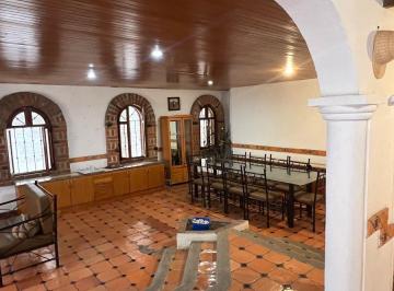 Casa de 3 habitaciones, León · Casa con 594 m² en Esquina en Venta en Arbide Ideal Para Oficinas, Consultorios o Demoler Para Depas