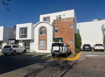 Casa en Condominio en Venta en Porta Real · Casa en Condominio en Venta en Porta Real