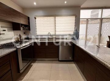Casa · 160m² · 4 Recámaras · 2 Estacionamientos · Casa en Renta Ex Hacienda