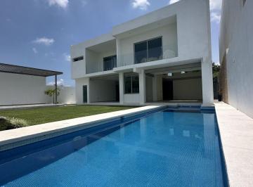 Casa · 550m² · 3 Recámaras · 3 Estacionamientos · Residencia Nueva en Venta, Fracc. El Mascareño con Seguridad