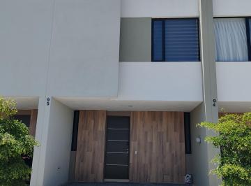 Casa en condominio de 3 habitaciones, Zapopan · Renta Antea Residencial Casa en Condominio con Alberca