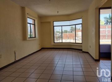 Edificio · 570m² · 12 Recámaras · 6 Estacionamientos · Condominio en Venta en El Centro de Oaxaca