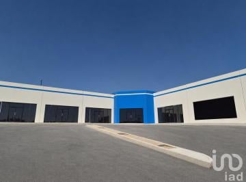 Local comercial · 72m² · Locales Comerciales Nuevos en Renta | Av Salvárcar | Desde 72.5 m² | Amplio Estacionamiento