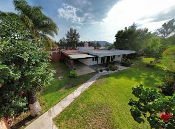 Quinta de 5 habitaciones, Tlajomulco de Zúñiga · Casa de Campo con Terrazas y Areas Verdes