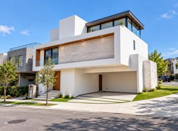 Casa de 3 habitaciones, San Luis Potosí · Residencia Nueva en Lomas del Pedregal, San Luis Potosí