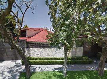 Casa de 5 habitaciones, Miguel Hidalgo · Casa en Venta en Bosques de Las Lomas, Miguel Hidalgo. Ivc*