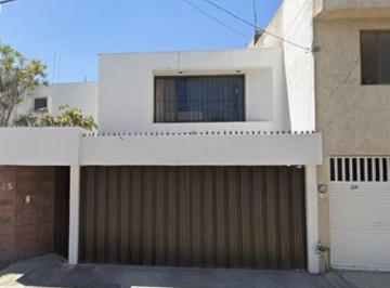 Casa de 3 habitaciones, León · Se Vende Casa en Colonia Valle de Campestre Leon de Los Aldama Guanajuato