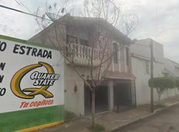 Casa de 3 habitaciones, Irapuato · Se Vende Casa en Colonia Los Reyes Irapuato Guanajuato