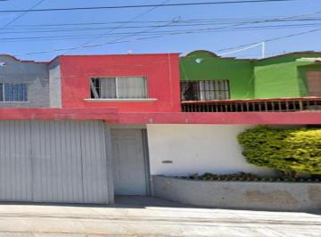 Casa de 3 habitaciones, Celaya · Se Vende Casa en Colonia Bosque de La Alamea Celaya Guanajuato