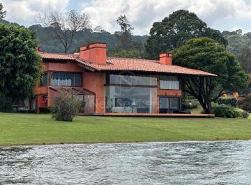 Casa en condominio de 4 habitaciones, Valle de Bravo · Casa en Venta en Condominio con Acceso Al Lago