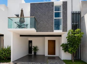 Casa de 4 habitaciones, Tuxtla Gutiérrez · Casa en Venta Residencial Privada