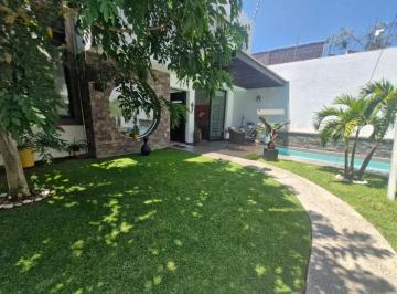 Casa de 3 habitaciones, Cuernavaca · Casa en Venta en Cuernavaca – Privada de 5 Casas, Col. La Pradera, 213 m², Terraza Techada.