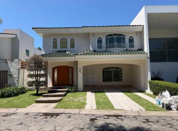 Casa de 3 habitaciones, Zapopan · Casa en Renta en Valle Real