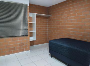 Departamento compartido de 3 habitaciones, Guadalajara · Se Rentan Habitaciónes Amuebladas