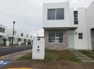 Casa de 3 habitaciones, Corregidora · Casa en Renta en Paseos del Bosque | 3 Recámaras | Vigilancia 24/7 | Mantenimiento Incluido