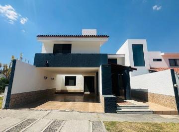 ba58d1691f3e1ec779f1d691f681b0ecf5e5ae6f9942e4603097a1cd52b9f458 · Casa en Renta en El Palomar