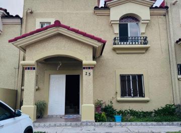 Casa de 3 habitaciones, Cuautitlán Izcalli · Bonita Casa con 3 Recamaras y Dos Estacionamientos