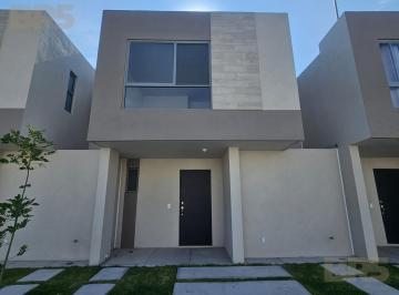 Casa · 99m² · 3 Recámaras · 2 Estacionamientos · Casa Nueva en Renta en Brianzzas