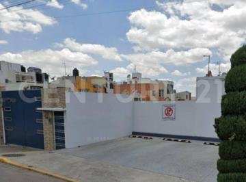 Casa · 174m² · 3 Recámaras · 2 Estacionamientos · Renta Casa Claustros de San Miguel Cuautitlan Izcalli 11334