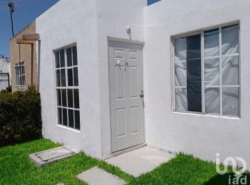 Casa · 40m² · 1 Recámara · 1 Estacionamiento · Pie de Casa Perfecta Para Proyecto