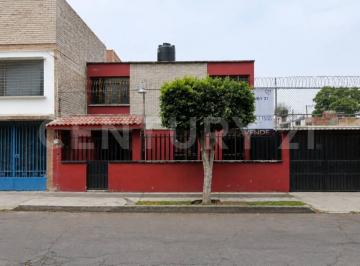 Casa · 297m² · 4 Recámaras · 3 Estacionamientos · Casa Venta San Antonio Azcapotzalco 11329