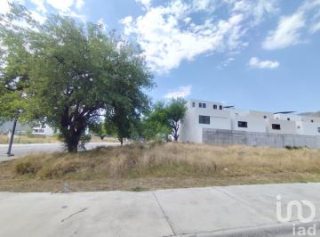 Terreno / Lote · 285m² · Venta de Terreno con 285 m² Zona Exclusiva en Los Cristales Cerca del Barro. Ultimo Terreno