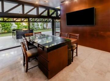 Casa · 585m² · 3 Recámaras · 3 Estacionamientos · Casa en Venta, Residencial Montecristo, Mérida, Yucatán