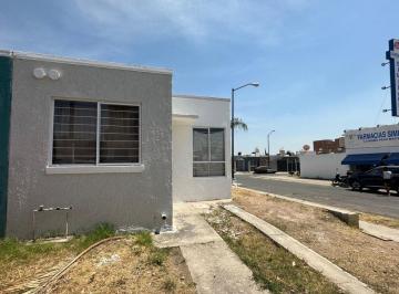 Casa de 2 habitaciones, Juanacatlán · Casa en Venta en Villas Andalucía