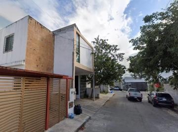 Casa de 4 habitaciones, Mérida · Casa de 207 m² con 4 Recámaras en Venta en Mérida, Propiedad Adjudicada