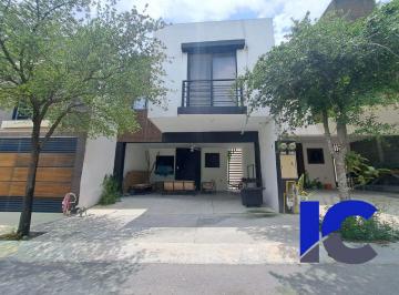 Casa de 3 habitaciones, Apodaca · Casa Amueblada en Renta Altaria Residencial