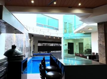 Casa de 5 habitaciones, Monterrey · Oportunidad de Casa de Lujo Muy por Debajo de Su Avaluo