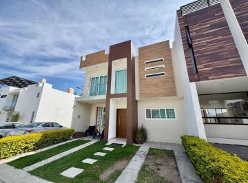 897d9dd4747da88a3b8070f6ff1be22b872ef3f6fa03c997e41932dd36744389 · Hermosa Casa de 4 Recamaras en Foret Residencial III