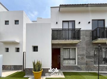 Casa · 90m² · 3 Recámaras · 2 Estacionamientos · Cedro
