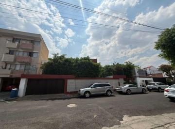 Casa de 6 habitaciones, Zapopan · Casa en Venta en Villa Universitaria