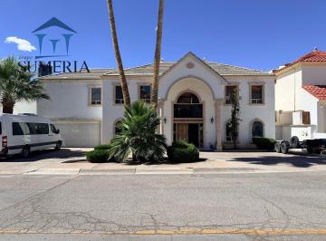 f2c0e0e6167856ef198fffdf81ac698f33edfbbecf3986077c40bd844071bfab · Residencia en San Francisco