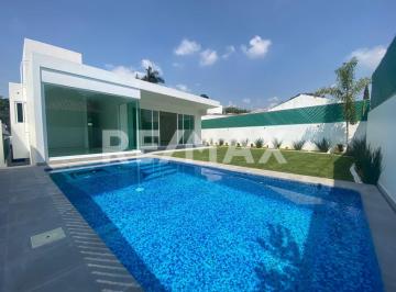 Casa · 210m² · 3 Recámaras · 2 Estacionamientos · Casa en Venta en Morelos, Fraccionamiento Lomas de Cocoyoc